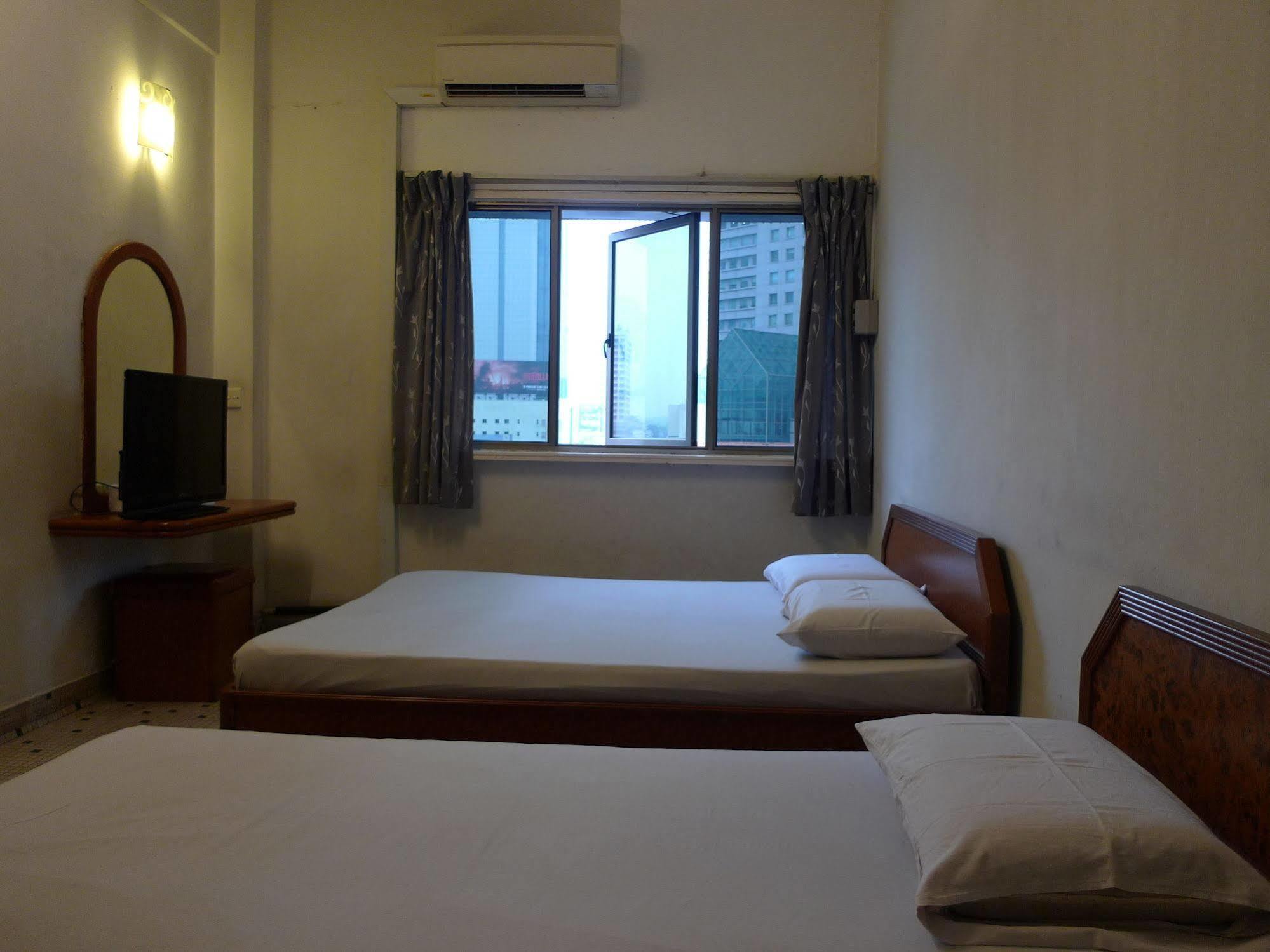 Hotel J.B. Johor Bahru Buitenkant foto